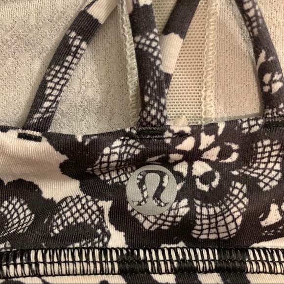 Lululemon Free to Be Bra Black and White Floral - Picture 3 of 4